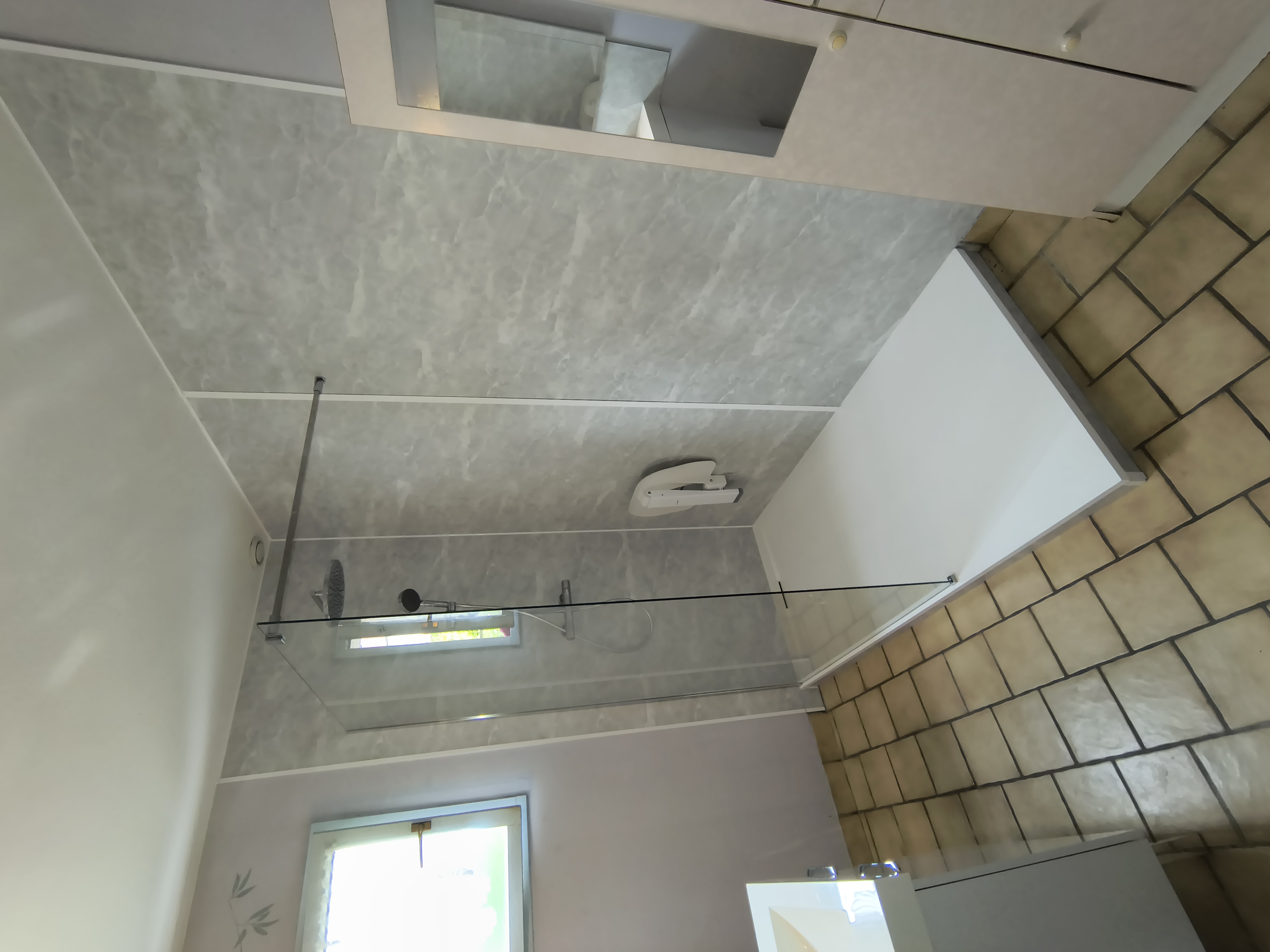 🔧 Nouvelle salle de bain adaptée à Fleury